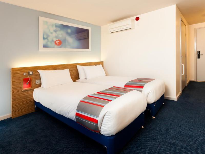 Travelodge Aberdeen Central Екстер'єр фото