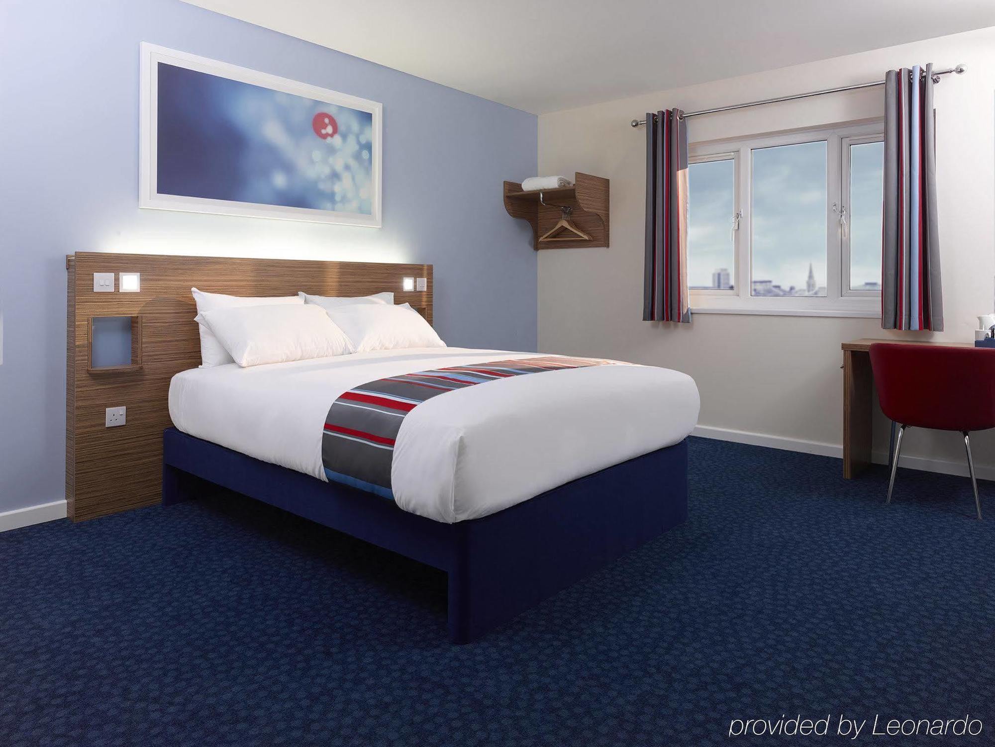 Travelodge Aberdeen Central Екстер'єр фото