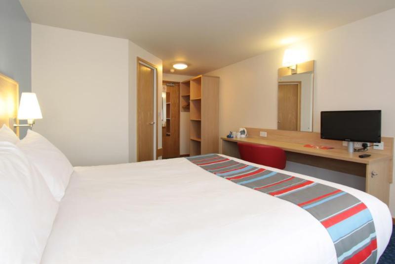 Travelodge Aberdeen Central Екстер'єр фото