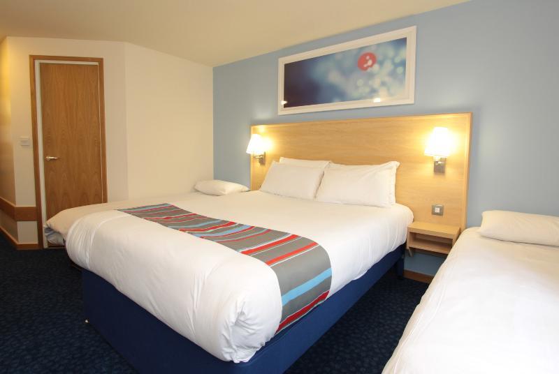 Travelodge Aberdeen Central Екстер'єр фото